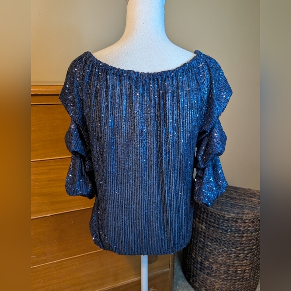 CeCe Sequined Blouse Women's Small Navy  Blouson Tiered Sleeve NWT - Picture 9 of 15